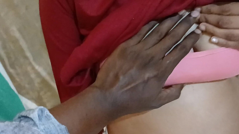 Apple Porn: Eerste keer Desi mooi met een vreemde van buitenshuis