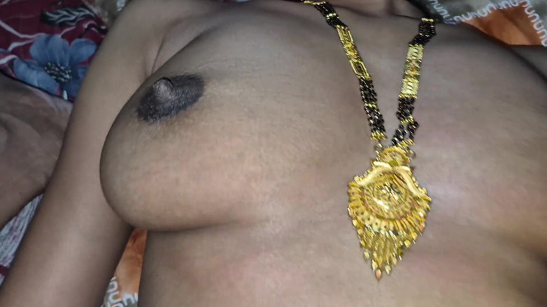 Desi telugu couple: Indické bhabi domácí sexuální video šukání od jejího manžela