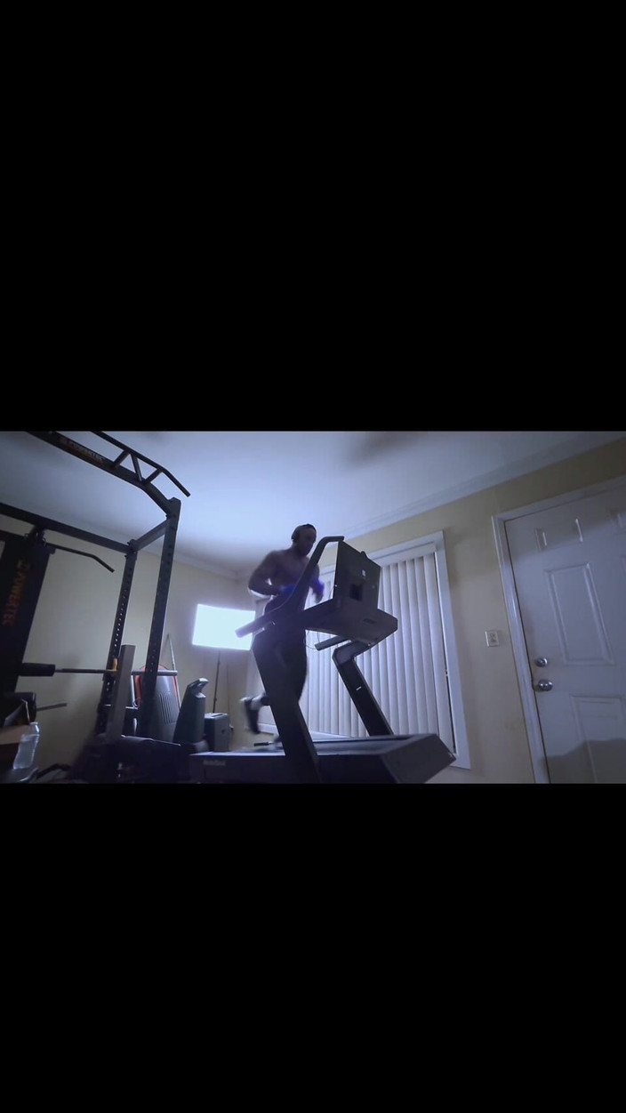 Hallelujah Johnson: Tập luyện đấm bốc