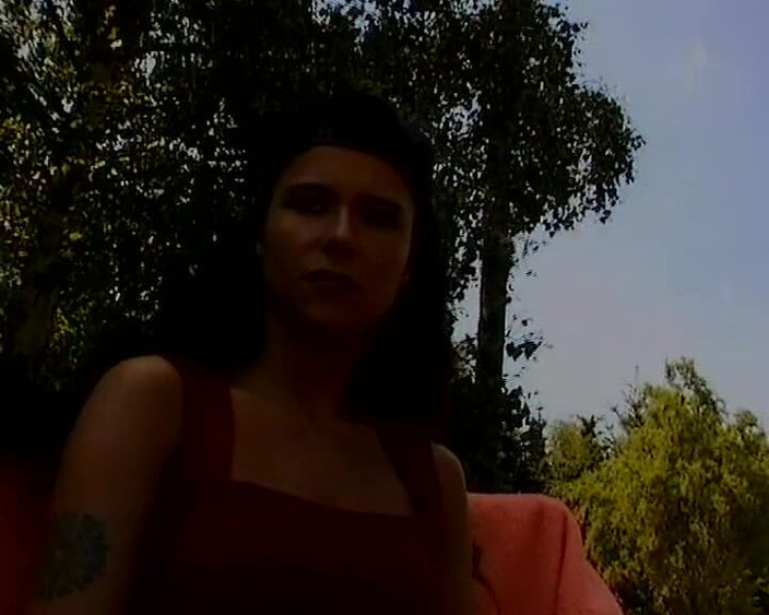 BB Video - Old School: 독일 아마추어 십대 솔로 여성 야외에서 자연의 거유 #3