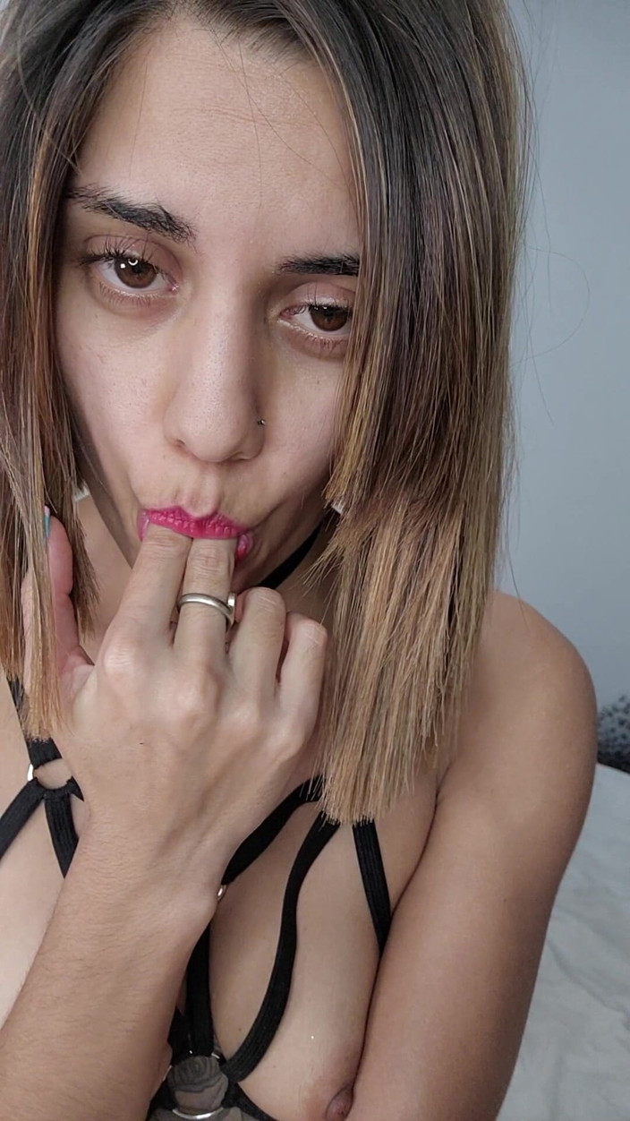 Sara Latina: Sara Latina เงี่ยนช่วยตัวเองเพื่อคุณ