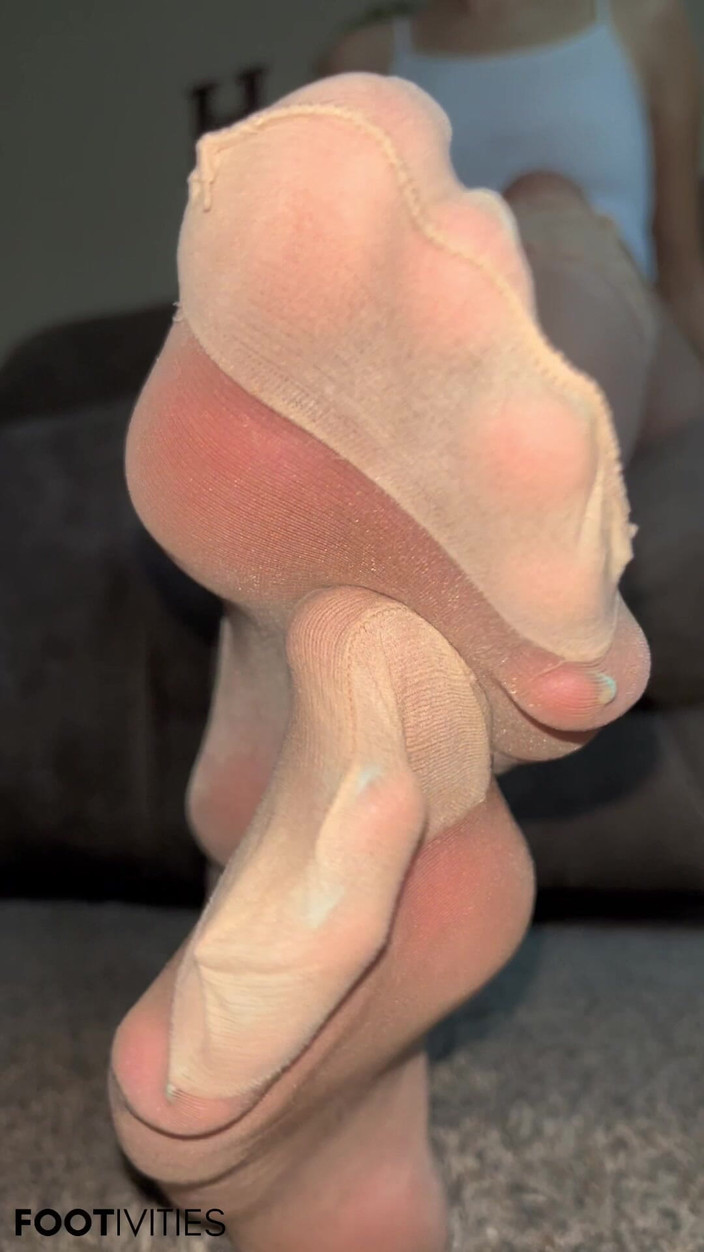 footivities: Humiliation des pieds en nylon, coaching masturbatoire - obéis à ta déesse -...