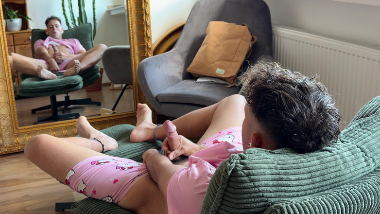 Twinkboy82: Cute Pajamas, Naughty Mood - TwinkS Jerman Melancap &amp; Memancut Mani