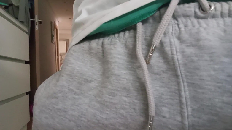 Elvissc: The Dude with the Big Dick Gets Hard Watching His...