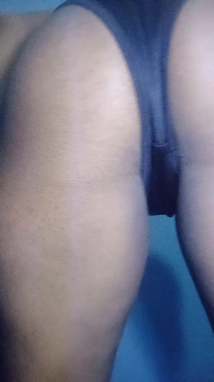 Prabahotsl: Srilankan Girl Riding Dildo