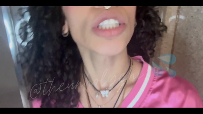 theunholychi: この散らかったものを片付けてくれ