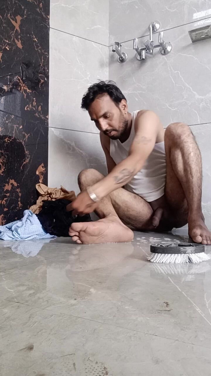 Rajasthani-old-lover: Desi young boy enjoy washing father's underwear