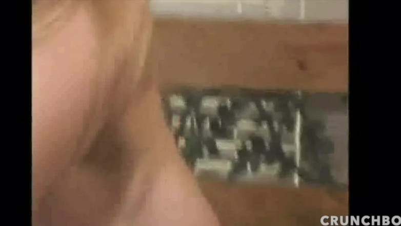 Bitch fucked bareback by big cock: Hure roh von BBC gefickt