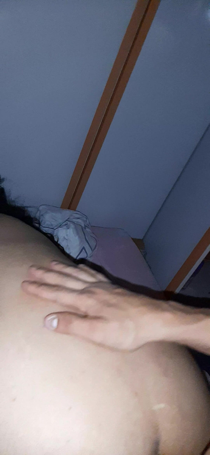 Renatinharj: Saya menangkap VanessinyaSejauh menyangkut Vanessinya, masalahnya bersifat seksual. Tidak ada...