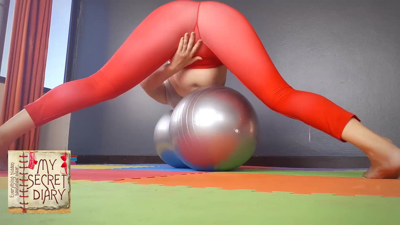 My secret diary (REGINA NOIR): Můj tajný deník vypráví o mých sexuálních dobrodružstvích venku - 1