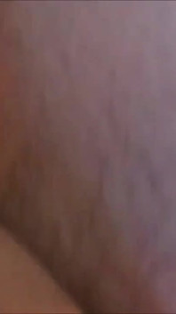 MiLF ha un orgasmo con uno sconosciuto