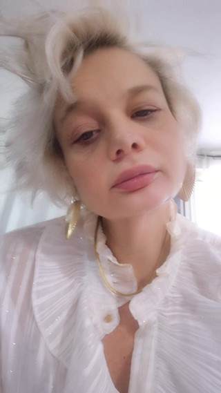 Sofy13: Halo, Kamu Suka Pakaianku