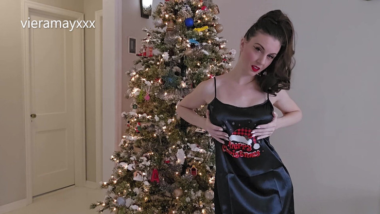 VieraMayXXX: Christmas Lingerie Try on- Cum Countdown