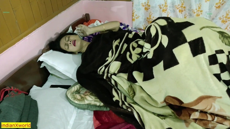 IndianXworld Premium: Hermosa chica en citas con chico de 18 años por dos...
