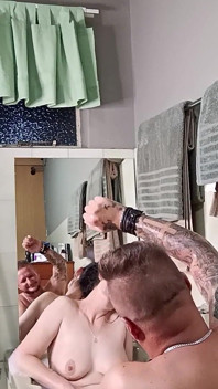 Sexxxfilled badrum knull, ville att han skulle komma i mig så illa