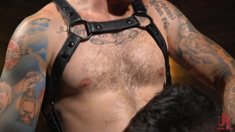 Kink Men Classics: Seth Santoro: Muscle Submissive Suffers for Christian Wilde