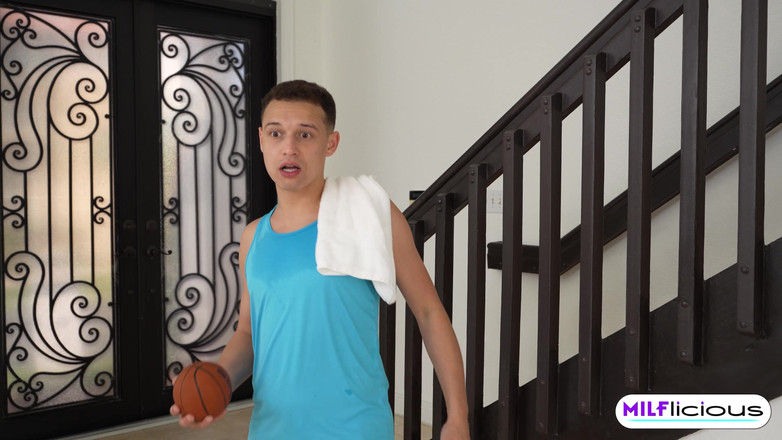 Pro Am Entertainment: My Stepmom Gave Me a Shower After Basketball Practice