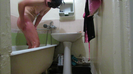 SexyAnka: Wanita cantik di kamar mandi. Dengan Percakapan dalam Bahasa Rusia