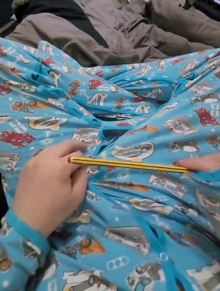 KinkyDL94: Sondieren in meiner erwachsenen romper abdl