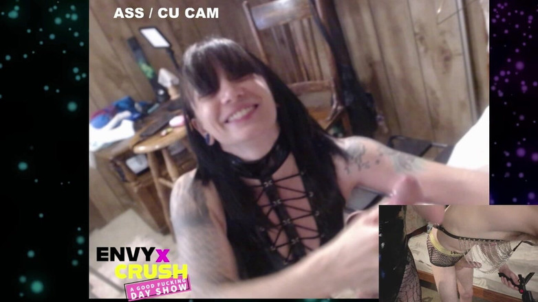 goddessXenvy: Spider Goth trong lưới cá được đút cu xuống