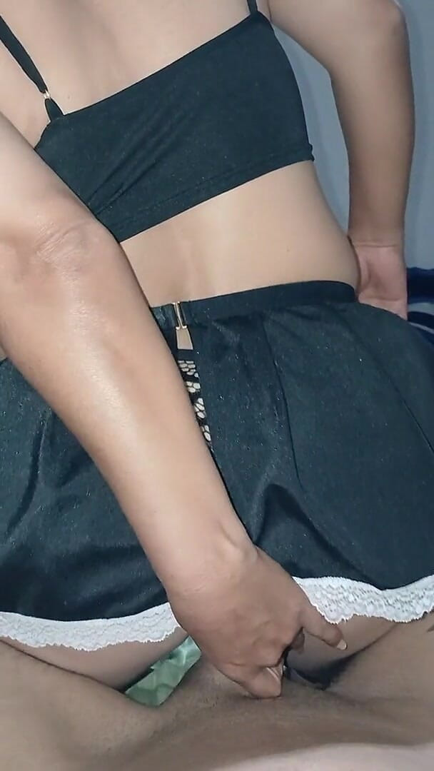 VioletOffer97: Testing a Young Cock