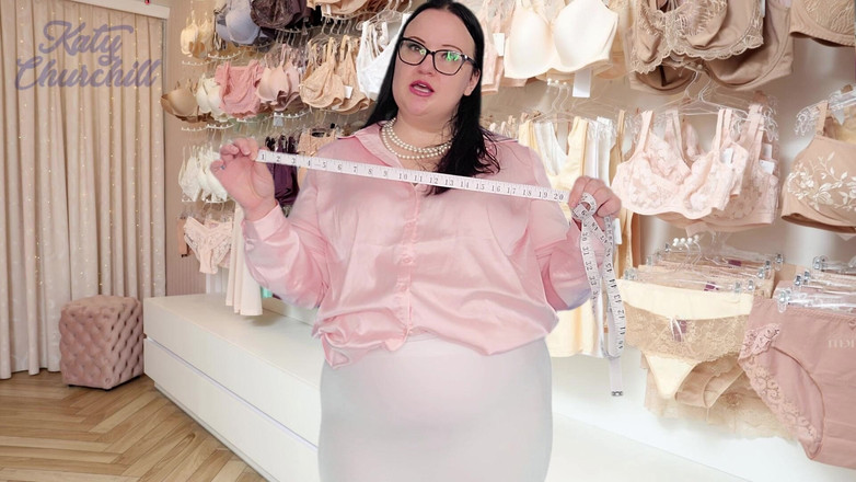 Katy Churchill: Aider une tapette à acheter de la lingerie