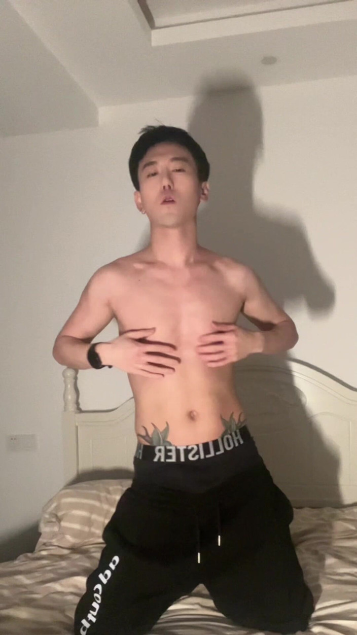 relive: Striptease ryck av