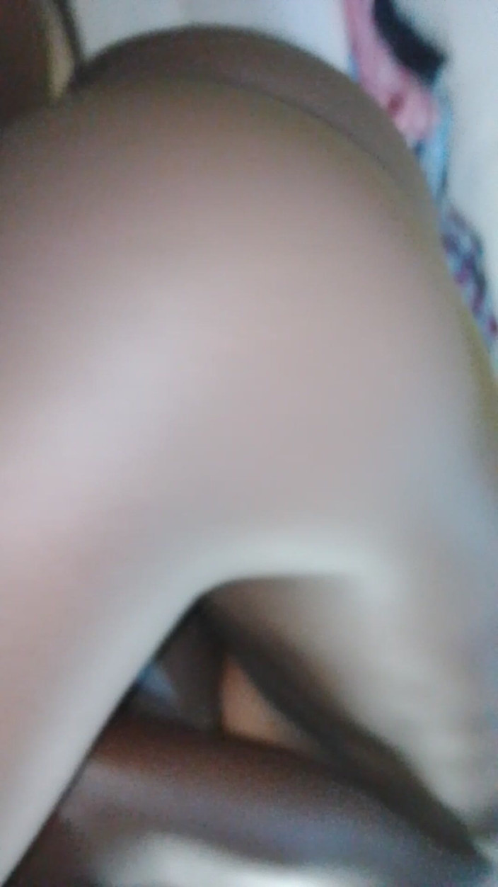 Pornsexlive: Această pulă neagră africană este moale