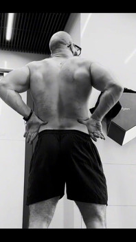 200 Lbs. Not an Ounce of Weakness