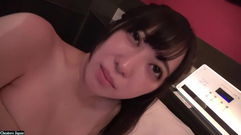 A case of fling: Ze is trots op haar G-cup