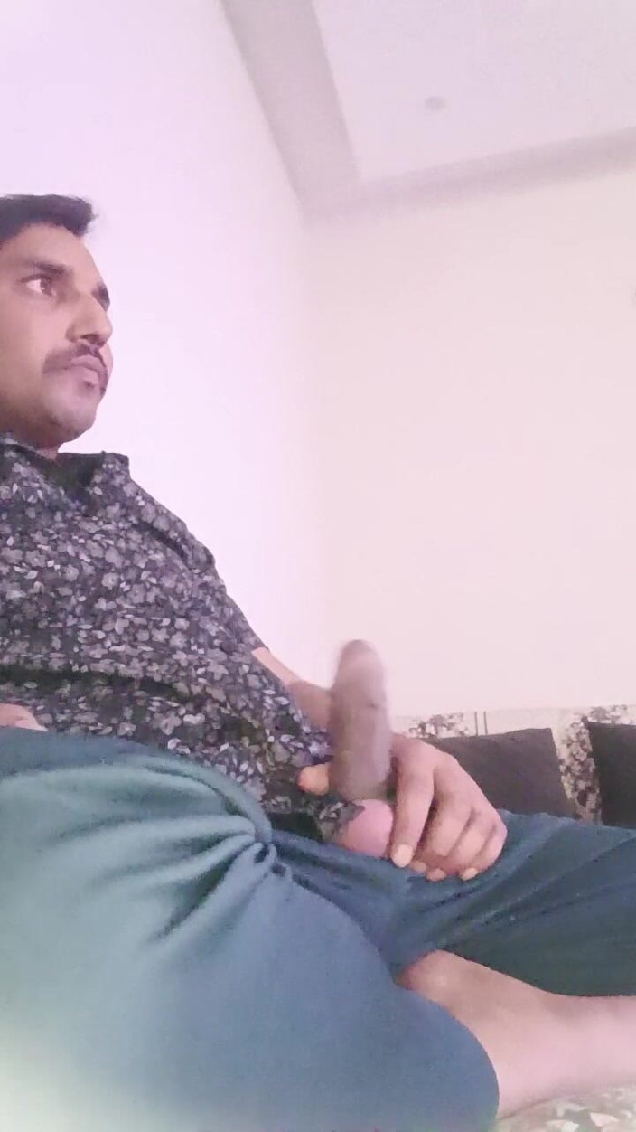 Rajasthani-old-lover: Indische politieagent wordt afgezogen en geneukt door buurman stiefvader en...