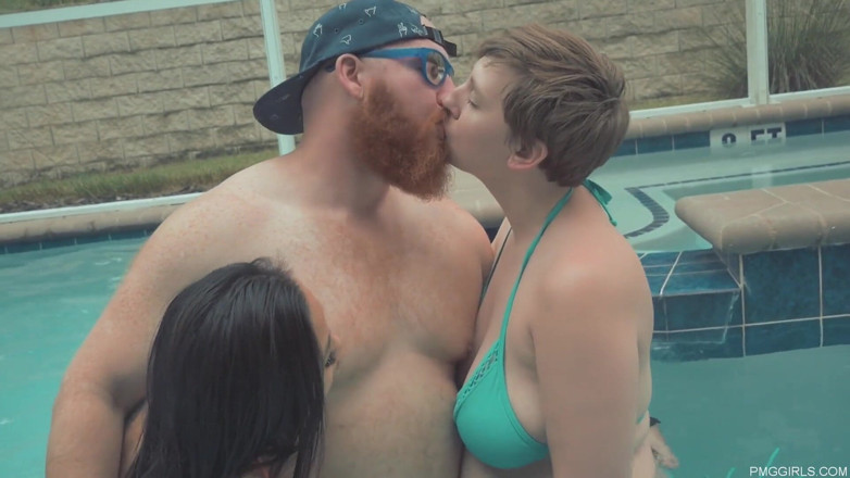 Thiccvision: Cammie Cummz viene scopata dal power couple porno