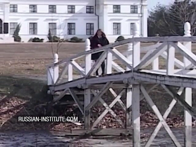 Russian Institute: Seks anal di luar ruangan dengan remaja cantik