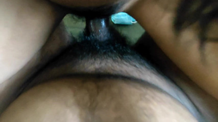 Lovingpriyasandhya: 我的好朋友在第四次和lo一起在厨房操逼和吮吸我男人的鸡巴