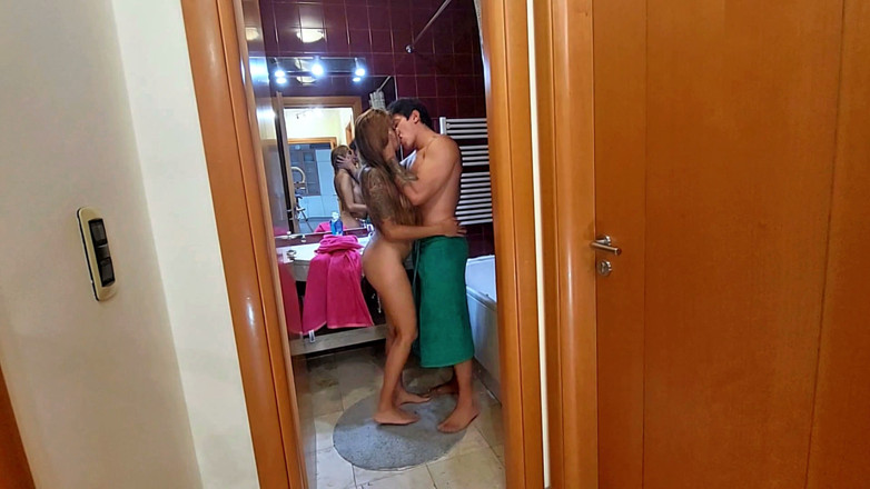 Richie Summer: Amateur Taboo Sex! Stepson Fucks Stepmother as She Gets Out...