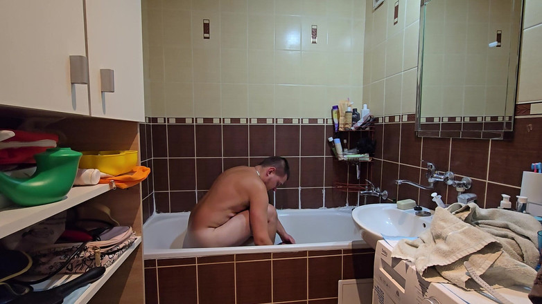 Fap_man93: 仕事で長い一日を過ごした後のシャワーと歯科と肌のセルフケア