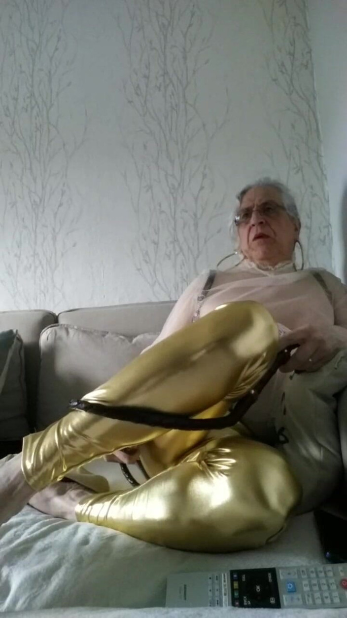 Carlatx: Vadia de Leggings com Chicote