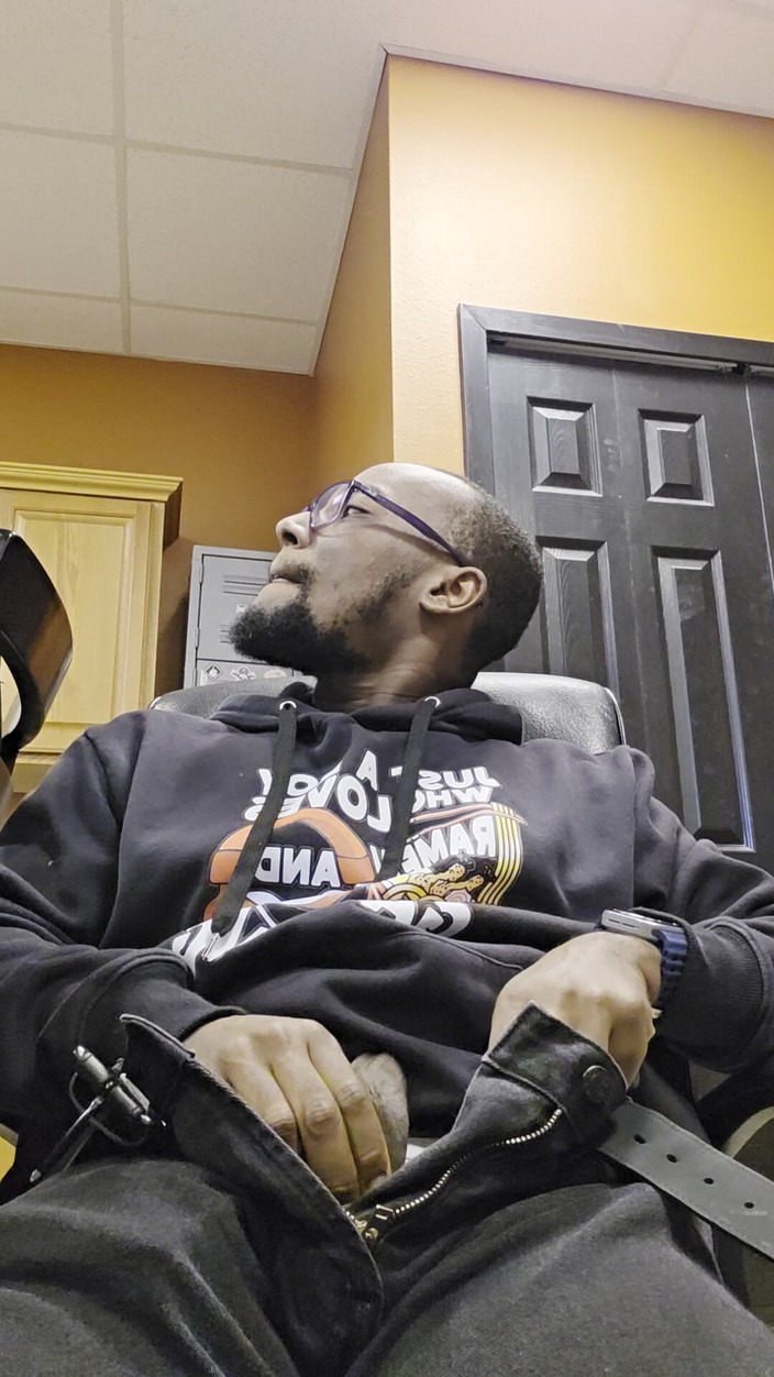 Selsensei: Коротке в туалеті