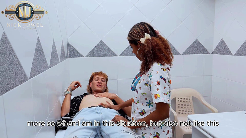 NickJowel: Termín u černošské sestry končí prohlídkou prostaty