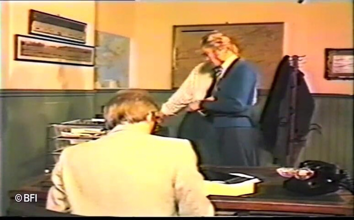 House of lords and mistresses in the spanking zone: Fessée dans la salle de classe