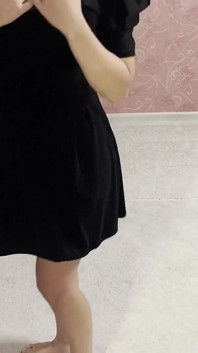 Klient obdržel silnou creampie od kurýra... Doufám, že neotěhotněla?