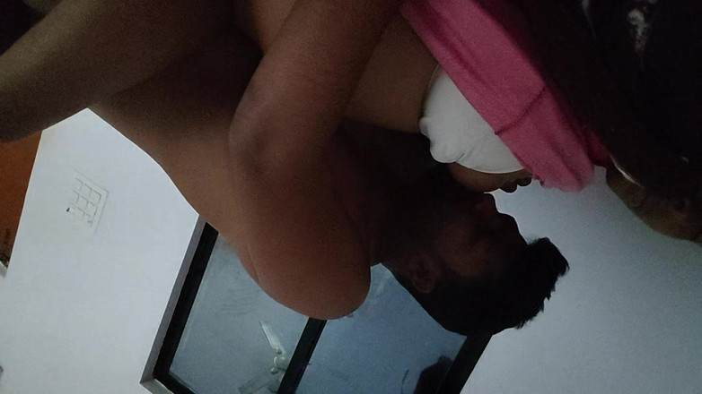 Premi pooja: Filem Hindi seksi romantik