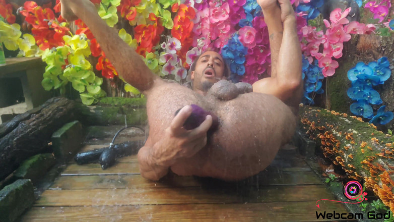 Arthur Eden aka Webcam God: Gioco anale in doccia (4K)
