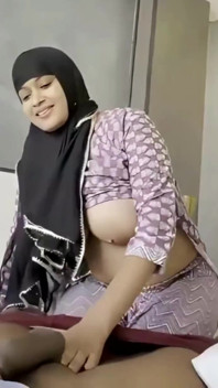 Tesettürlü kız Fatima erkek arkadaşıyla otelde ilk kez seks yapıyor