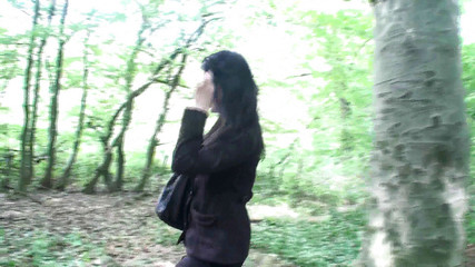 Foot Girls: Bohyně Gloria ponižuje svého otroka v lese