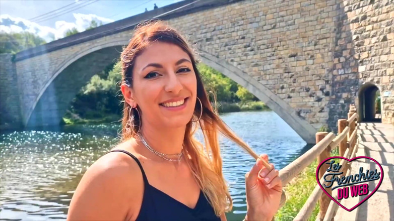 The Frenchies of the web: Stella, submisivní kdo miluje šukání do pusy