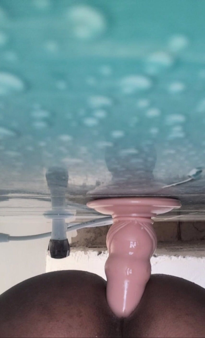 King6: 6-дюймовий ділдо трахає мою голодну дупу