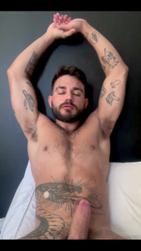 Needing a Blowjog Here. Any Mouth Hungry for Thick Cock? Precisando De Uma Mamada. Alguma Boquinha Com Fome De Pica Grossa?