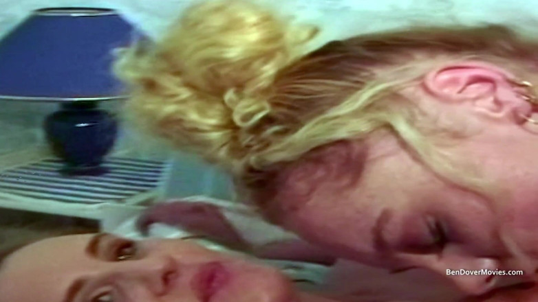 Ben Dover Movies: Sesso sul Settee: Kelly e Taylor