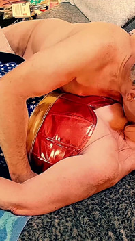 Nonna America: Succhia Cazzo, Gioco Con Dildo, Scopata Missionaria Aulde Lang Syne Casalinga 7223fap
